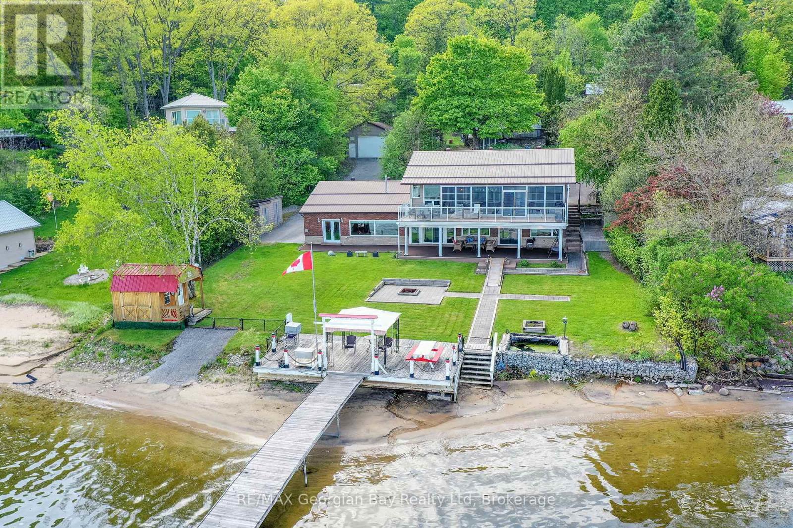 405 CHAMPLAIN ROAD Property Photo 1