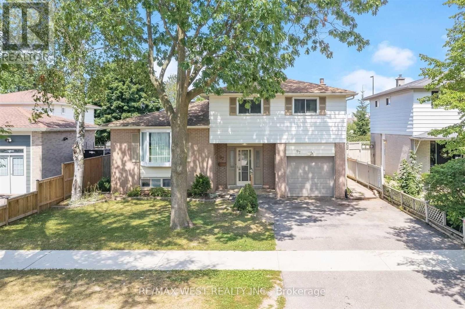 97 College Crescent Property Photo 1