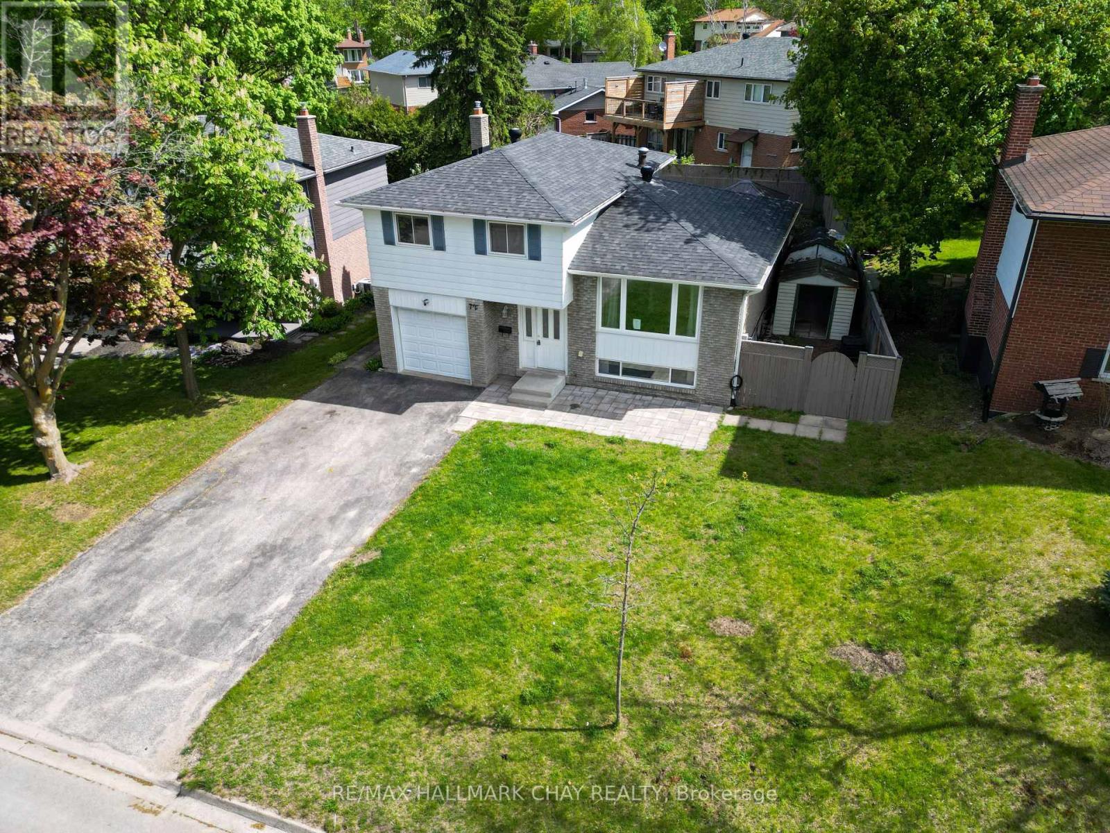 72 Jane Crescent Property Photo 1