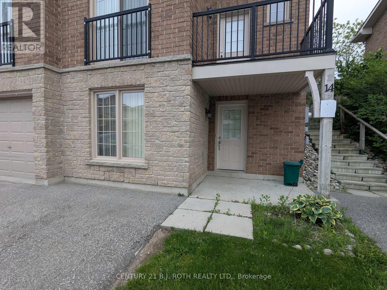 13 - 175 Stanley Street Property Photo 1
