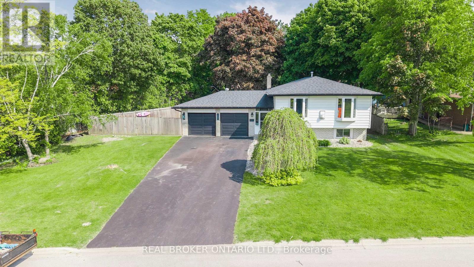 200 Hickory Lane Property Photo 1