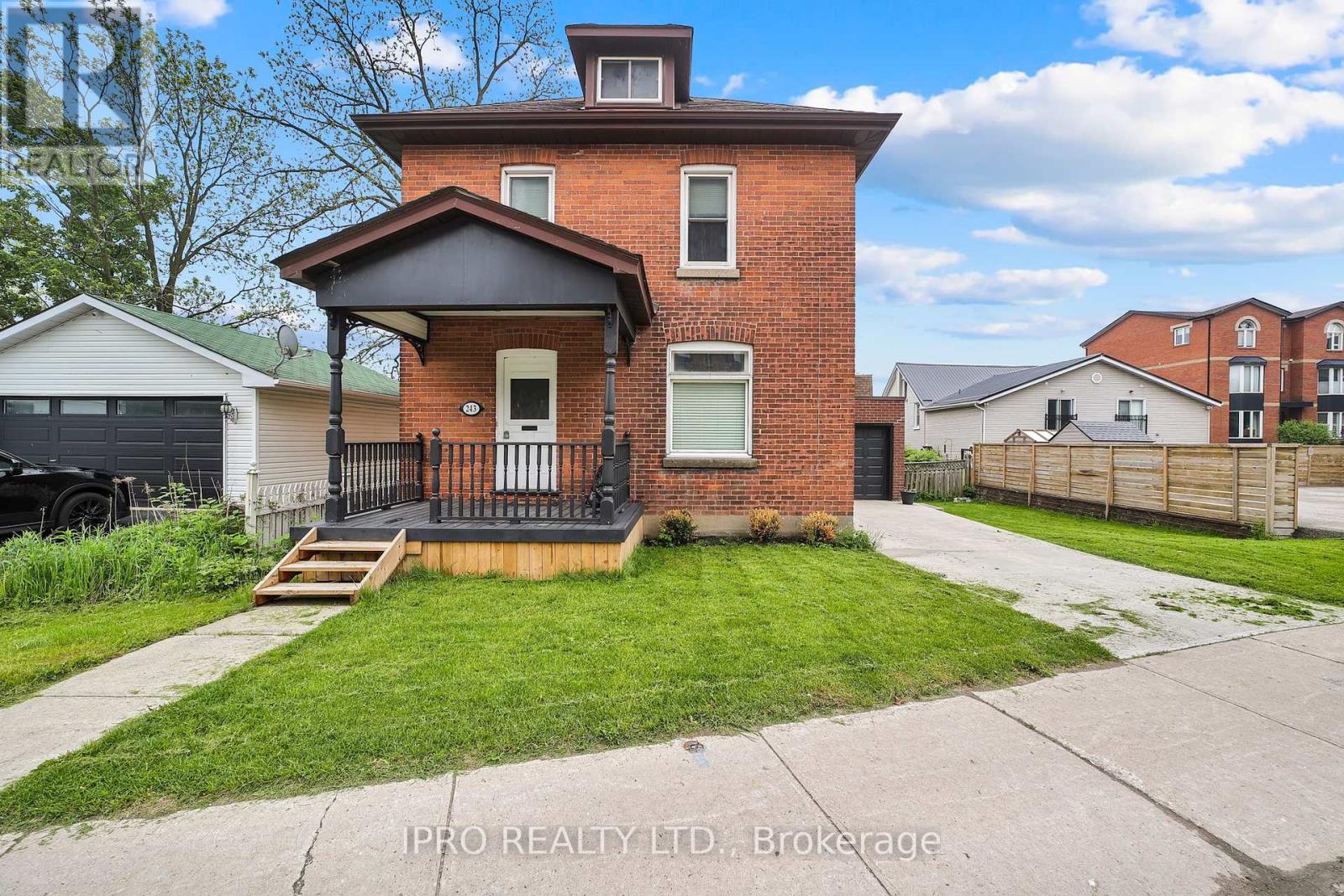 243 Dunlop Street E Property Photo 1