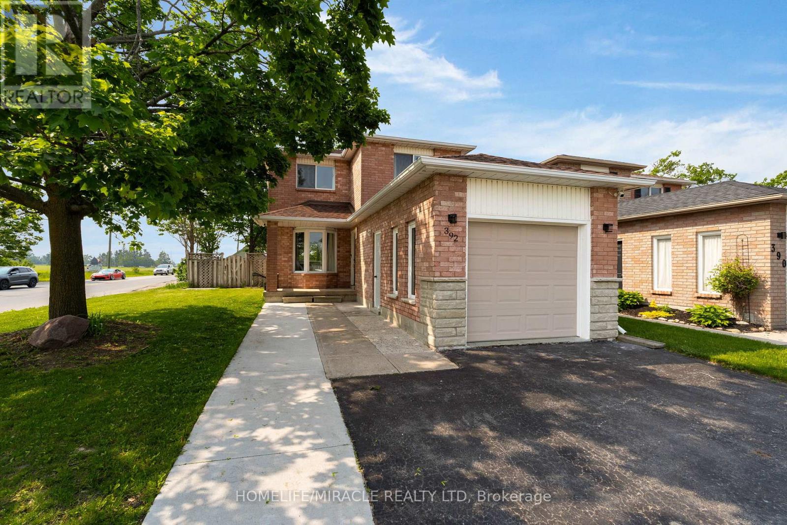 392 Livingstone Street W Property Photo 1
