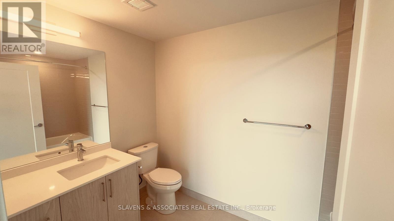 814 - 41 Johnson Street Property Photo 14