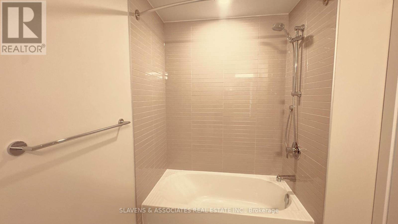 814 - 41 Johnson Street Property Photo 15