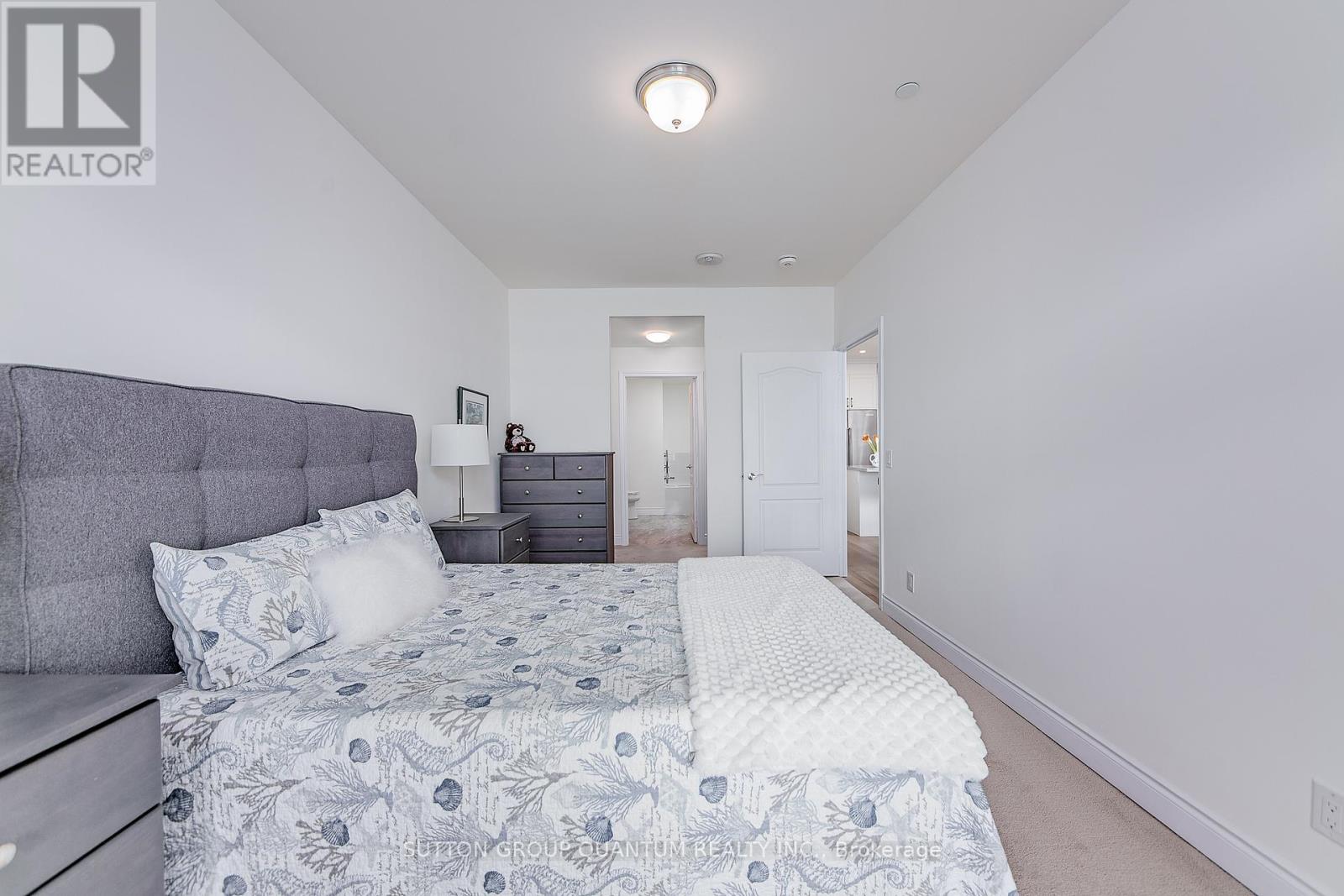 210 - 90 Orchard Point Road Property Photo 13