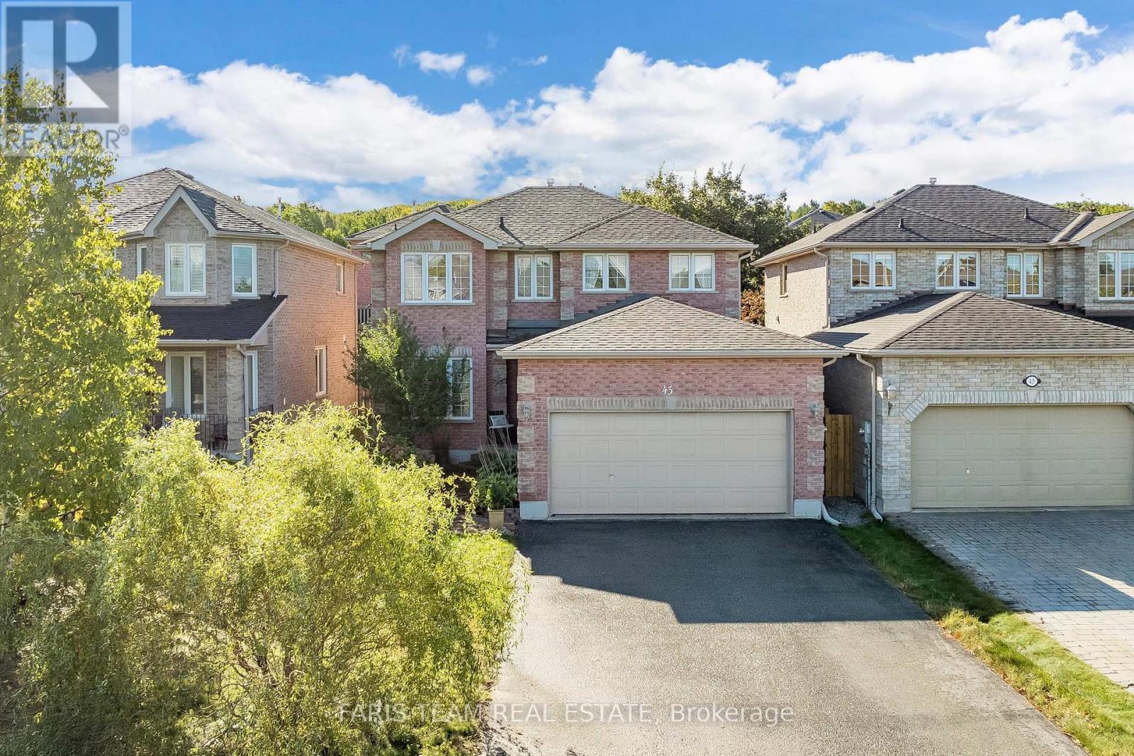 43 Dunnett Drive Property Photo 1