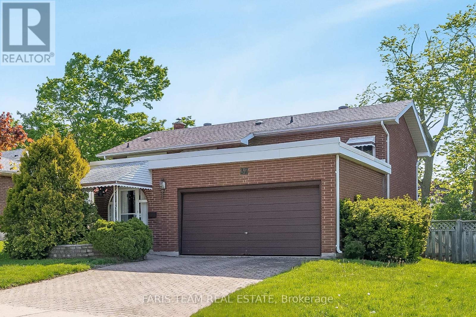 37 Varden Avenue Property Photo 1