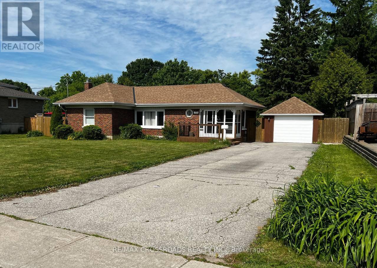 105 Bayview Drive Property Photo 1