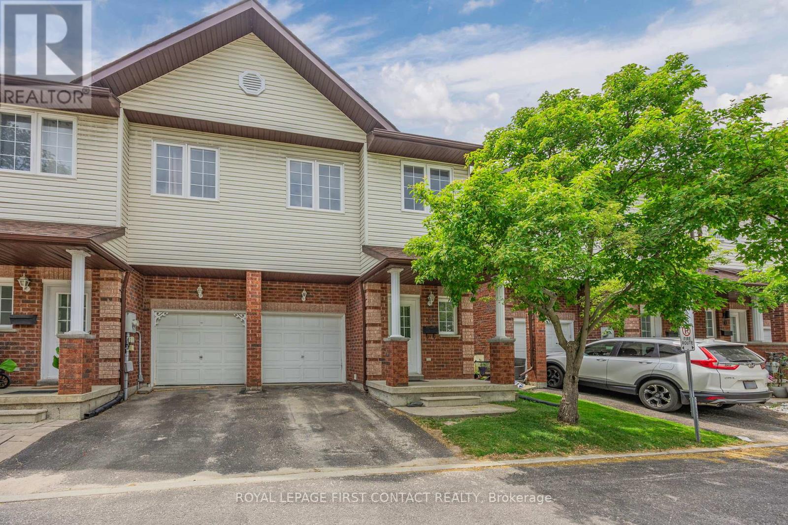 12 - 488 Yonge Street Property Photo 1