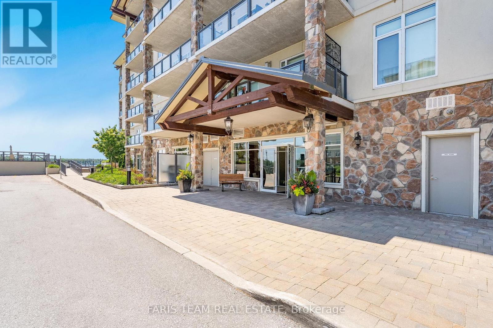 604 - 90 Orchard Point Road Property Photo 2