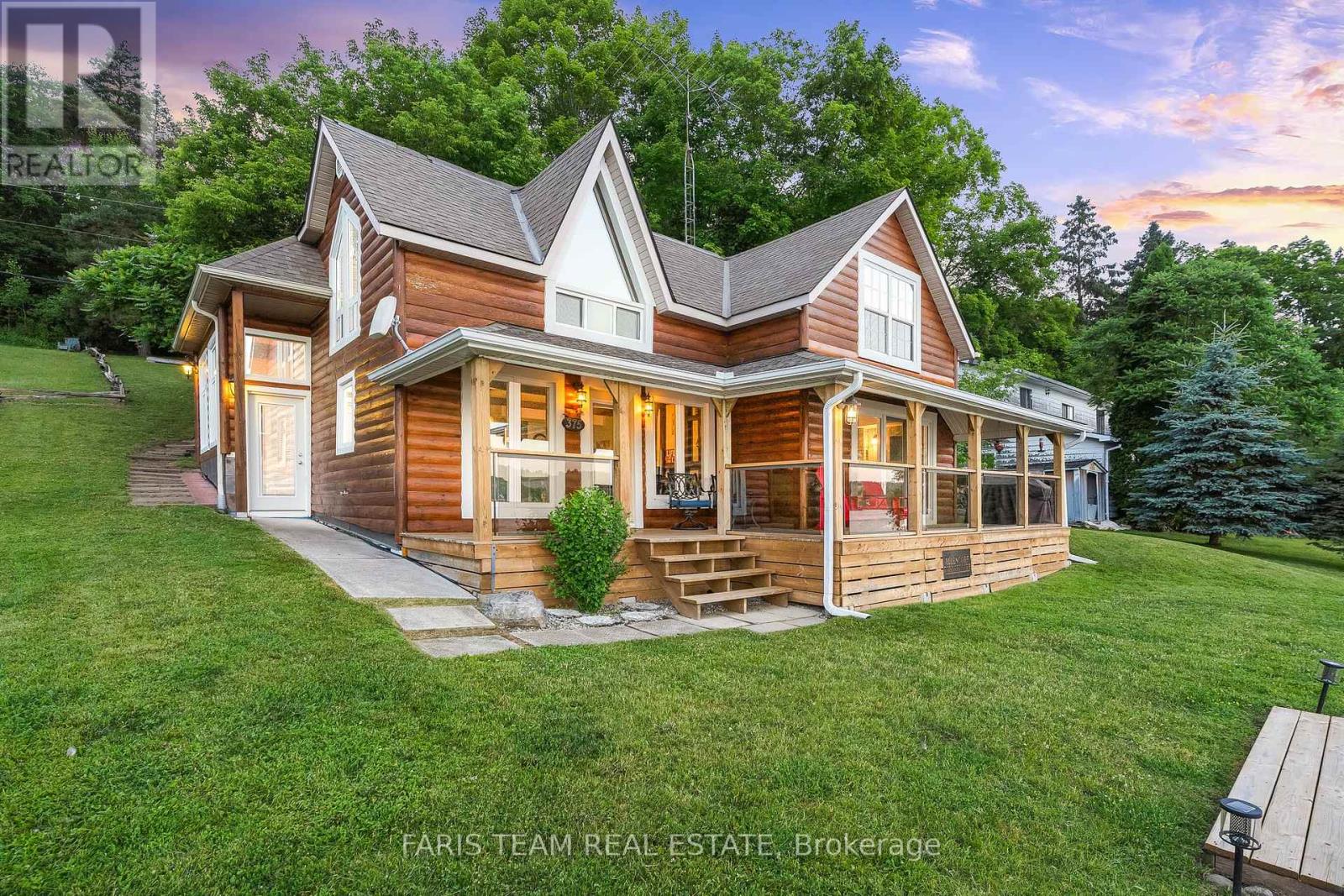 375 CHAMPLAIN ROAD Property Photo 1