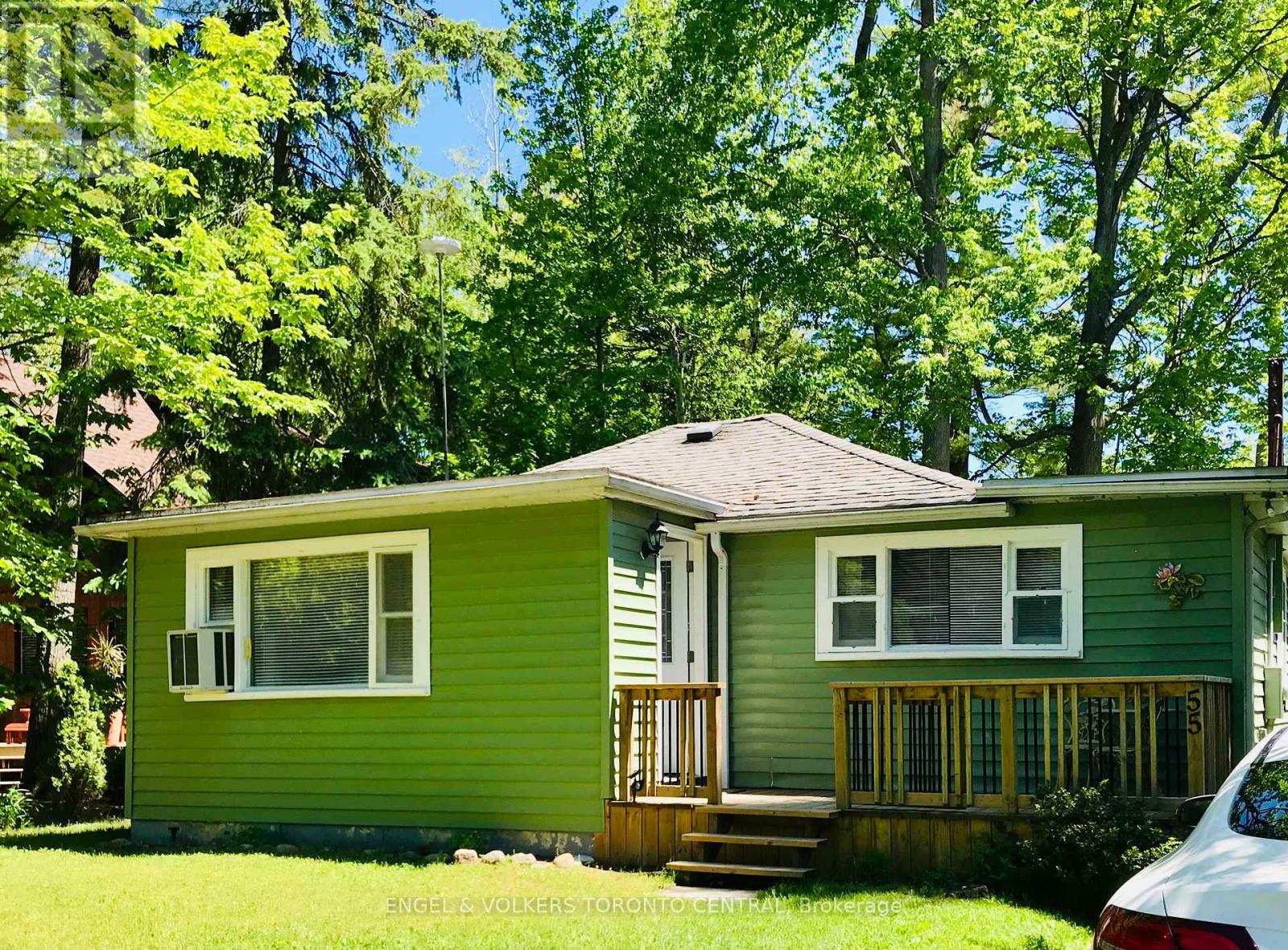 55 47TH STREET NORTH Property Photo 1