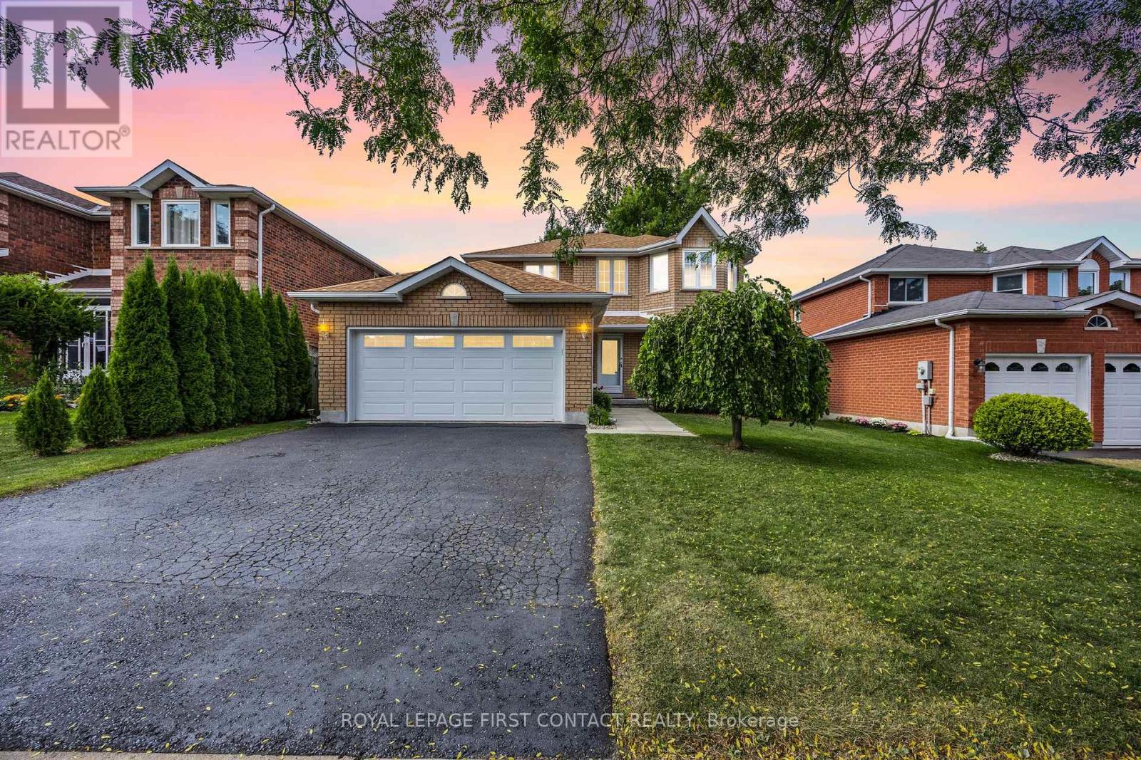 298 Livingstone Street W Property Photo 1