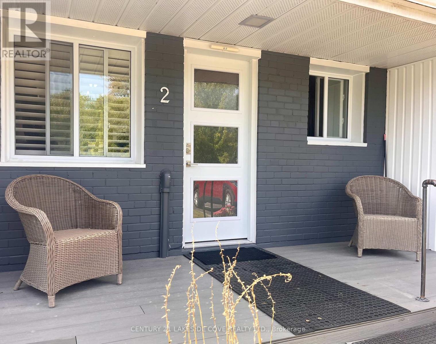 UNIT 2 - 3 PARADISE BOULEVARD W Property Photo 1