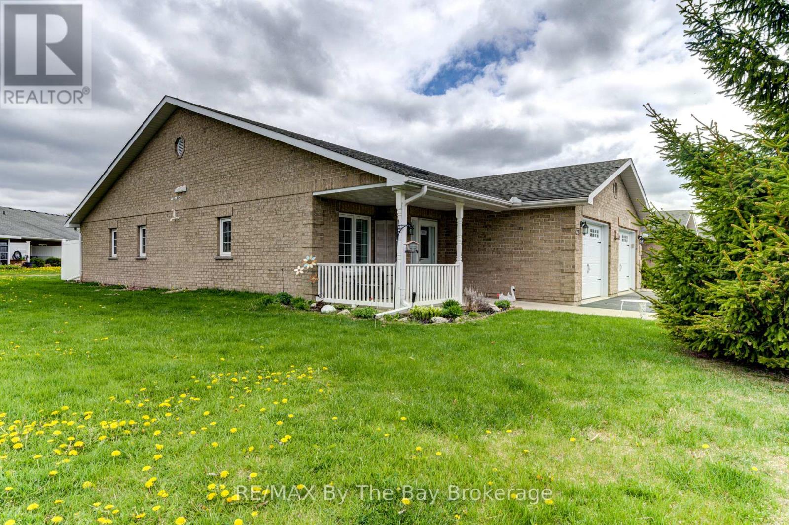 122 MEADOW LANE Property Photo 1
