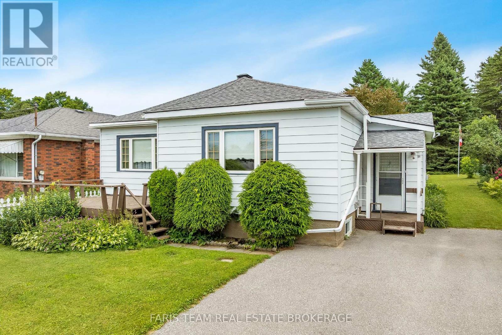 51 HARRIET STREET Property Photo 1