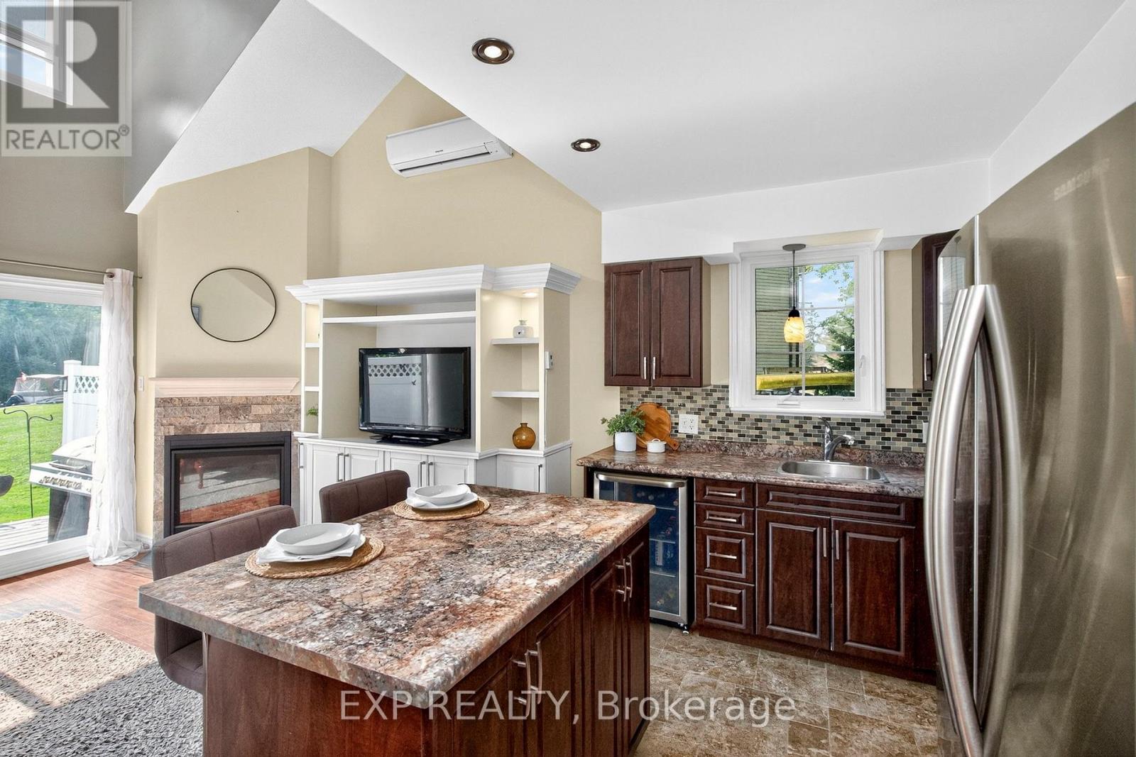 81 Laguna Parkway #14 Property Photo 5