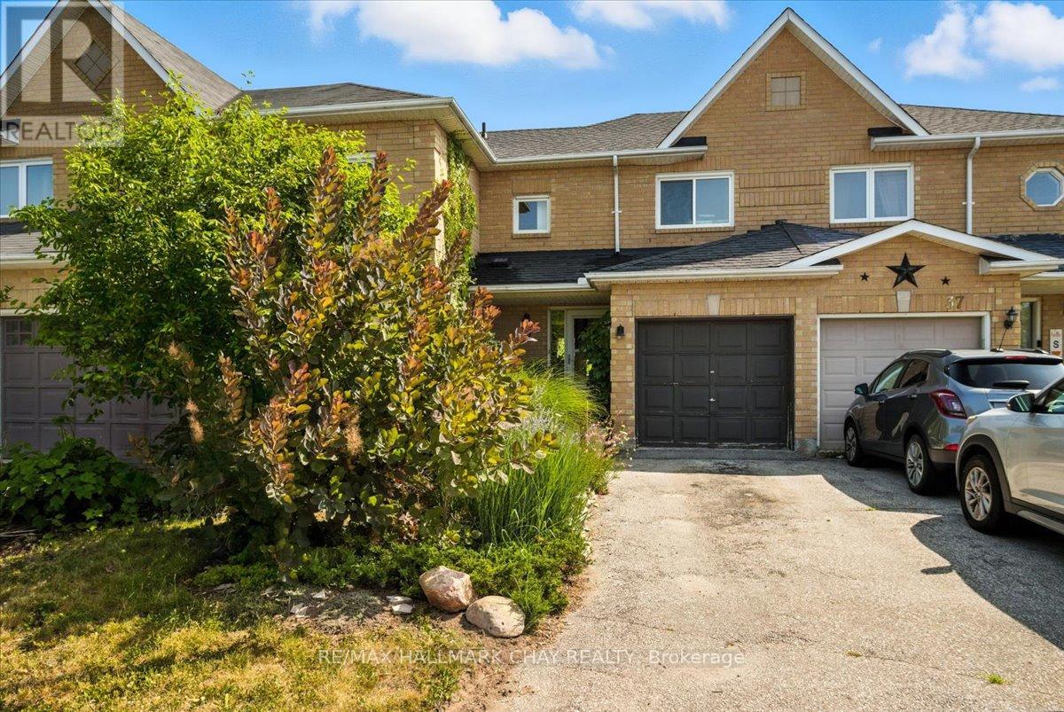 39 Lyfytt Crescent Property Photo 1