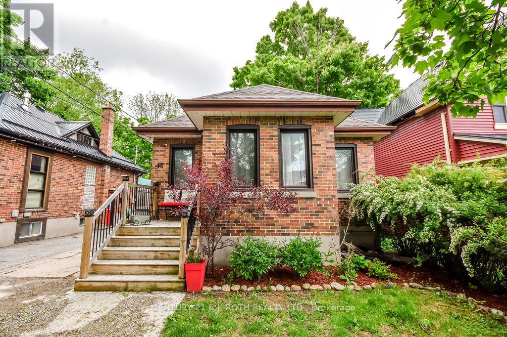 15 Thomson Street Property Photo 1