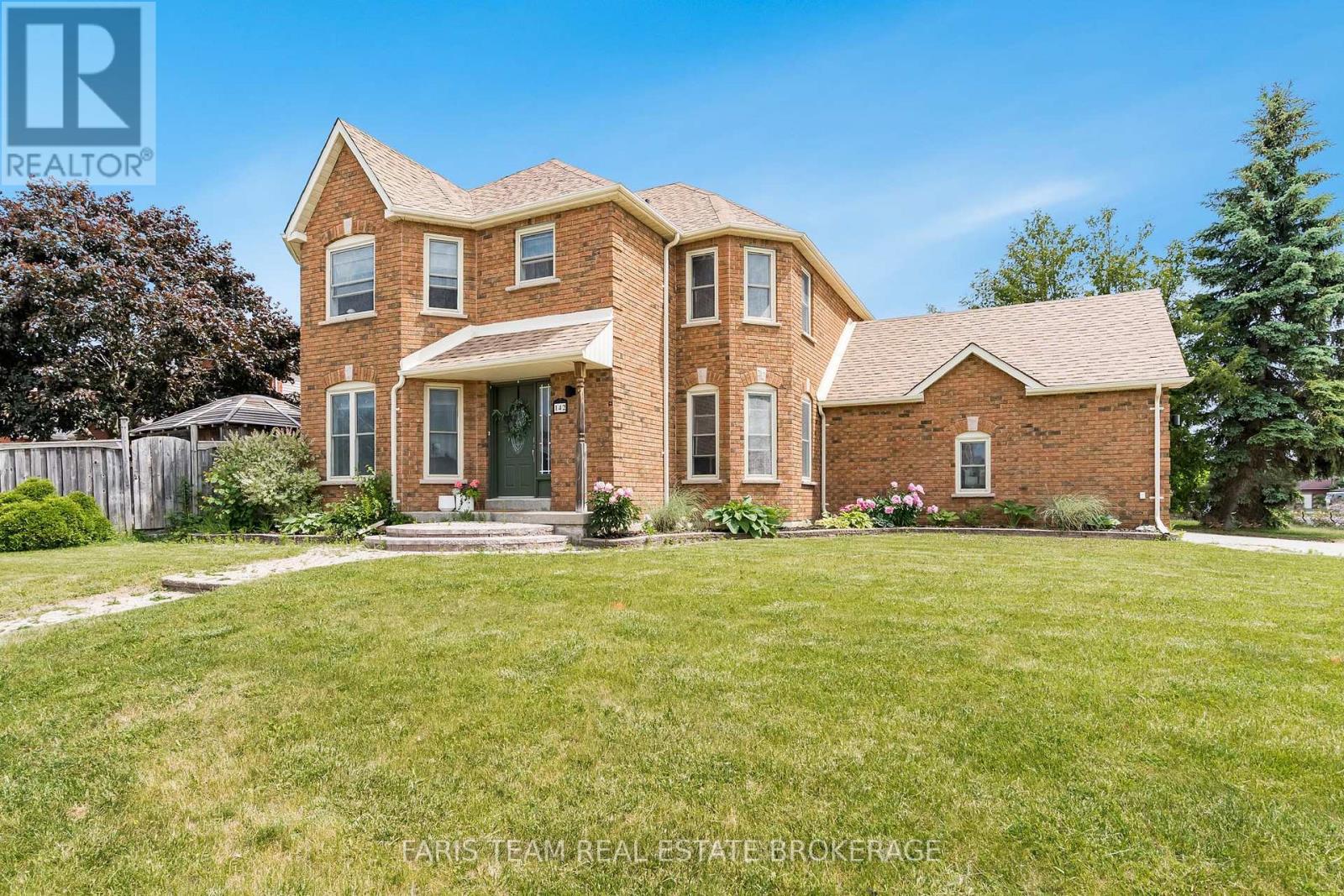 142 Livingstone Street W Property Photo 1