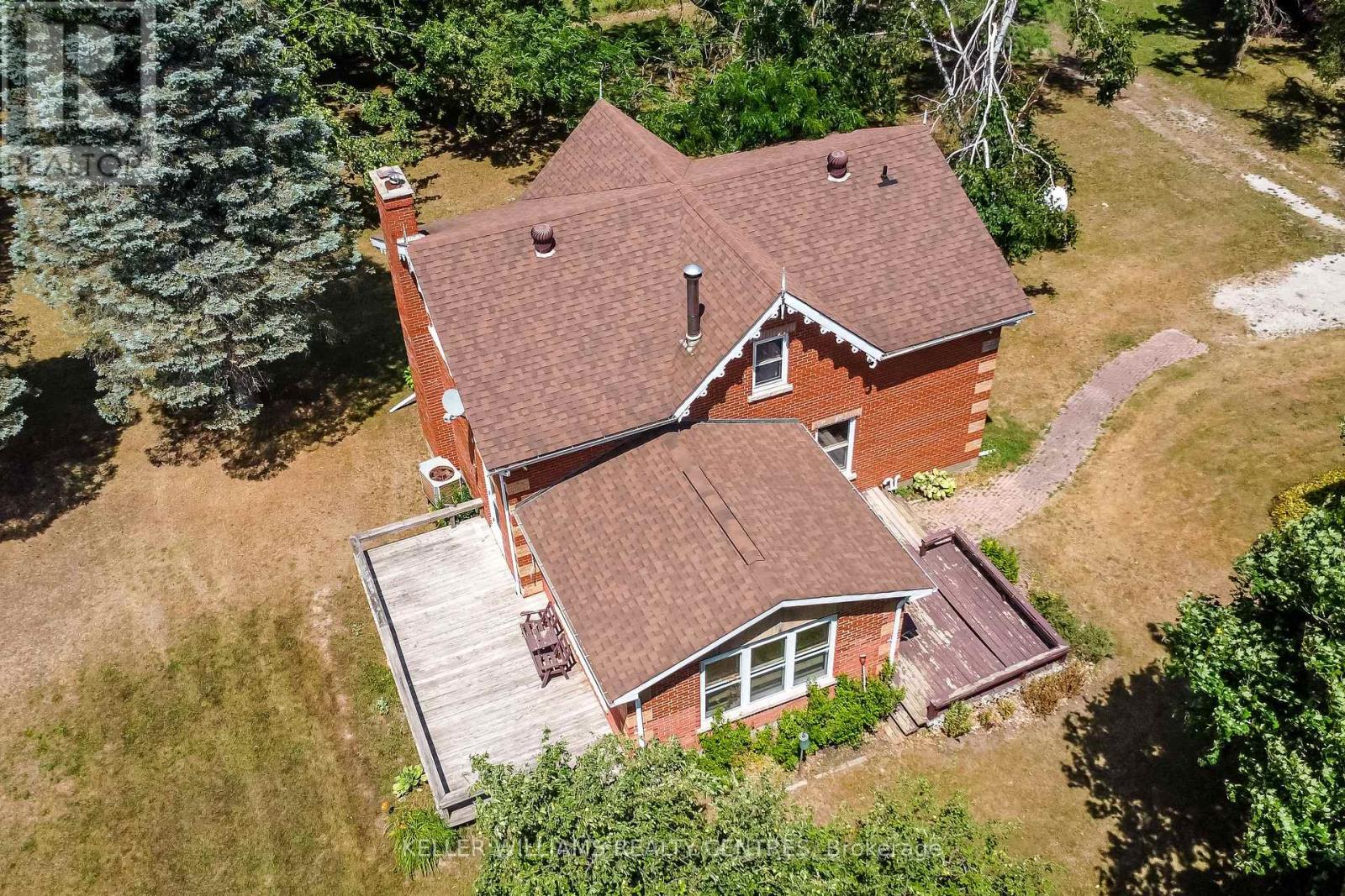 2928 12 Line N Property Photo 3