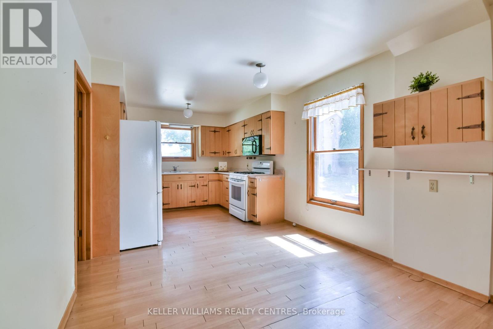 2928 12 Line N Property Photo 13