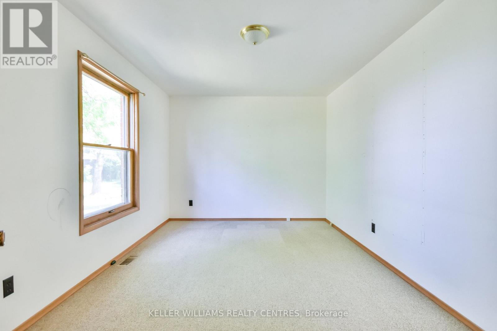 2928 12 Line N Property Photo 18