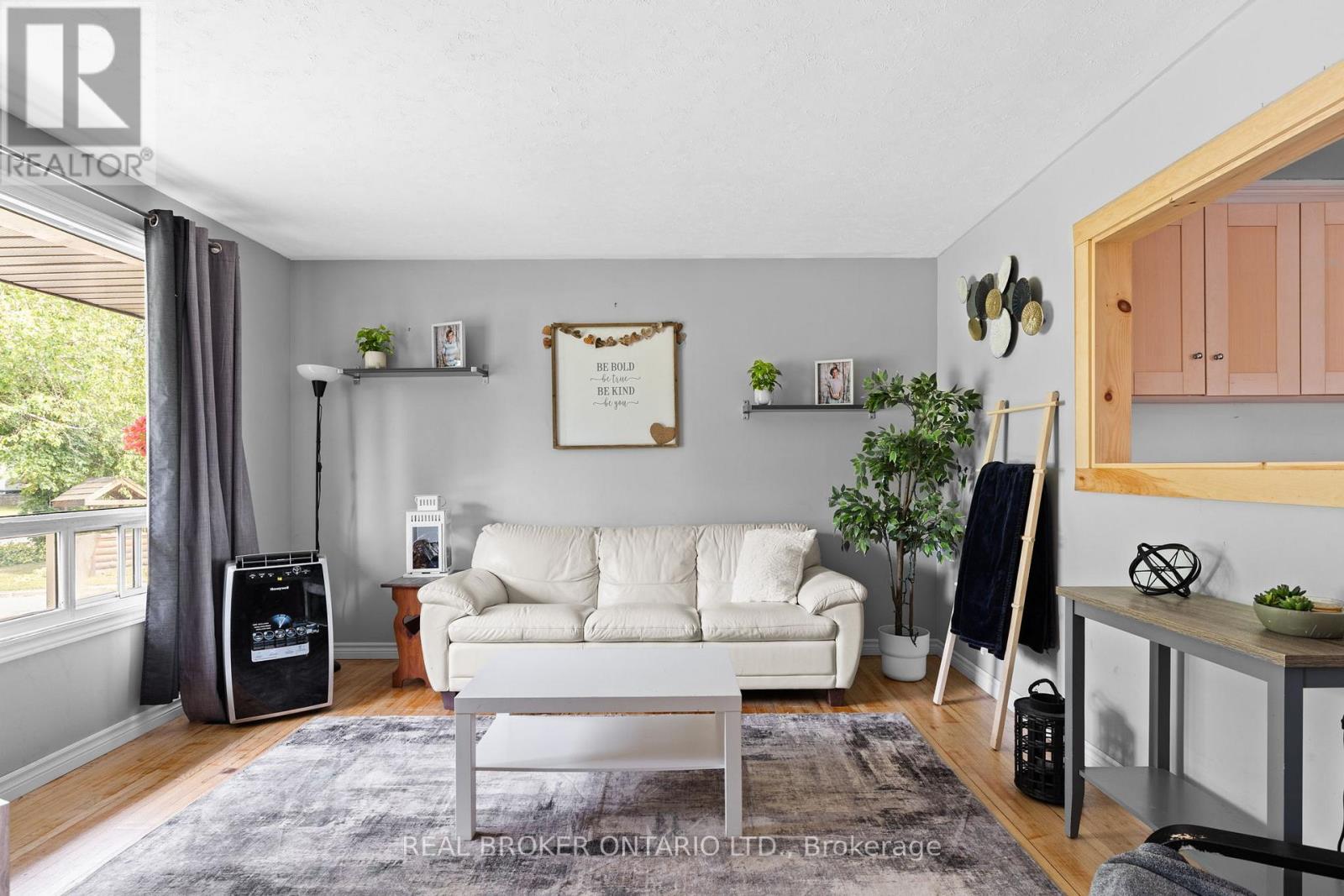 12 Olive Drive Property Photo 4