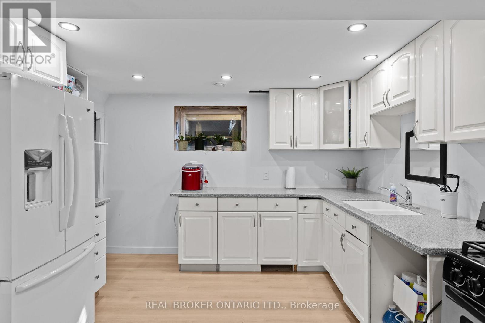 12 Olive Drive Property Photo 21