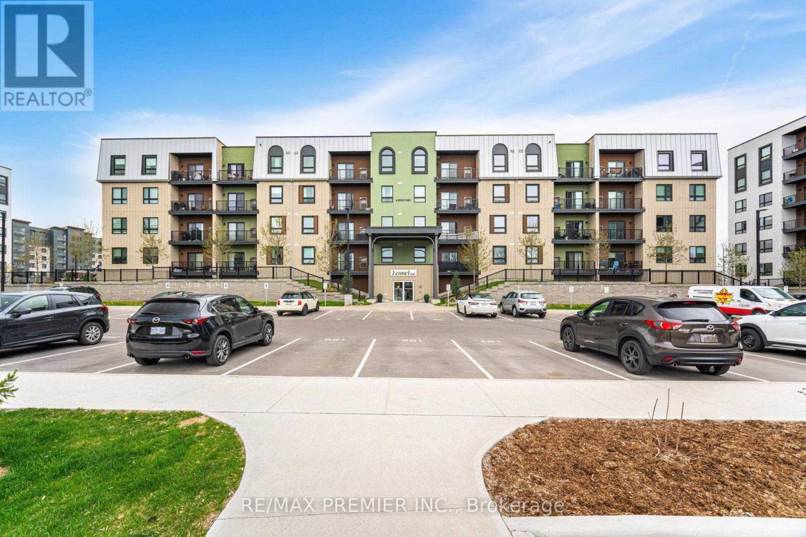 308 - 6 Spice Way Property Photo 1