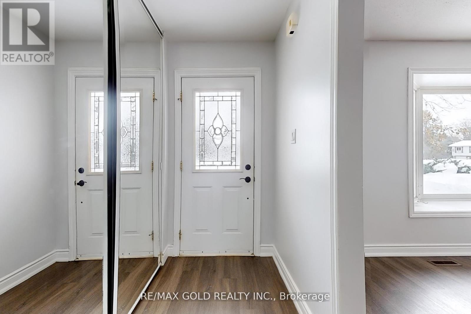 Main - 205 Cherry Court Property Photo 11