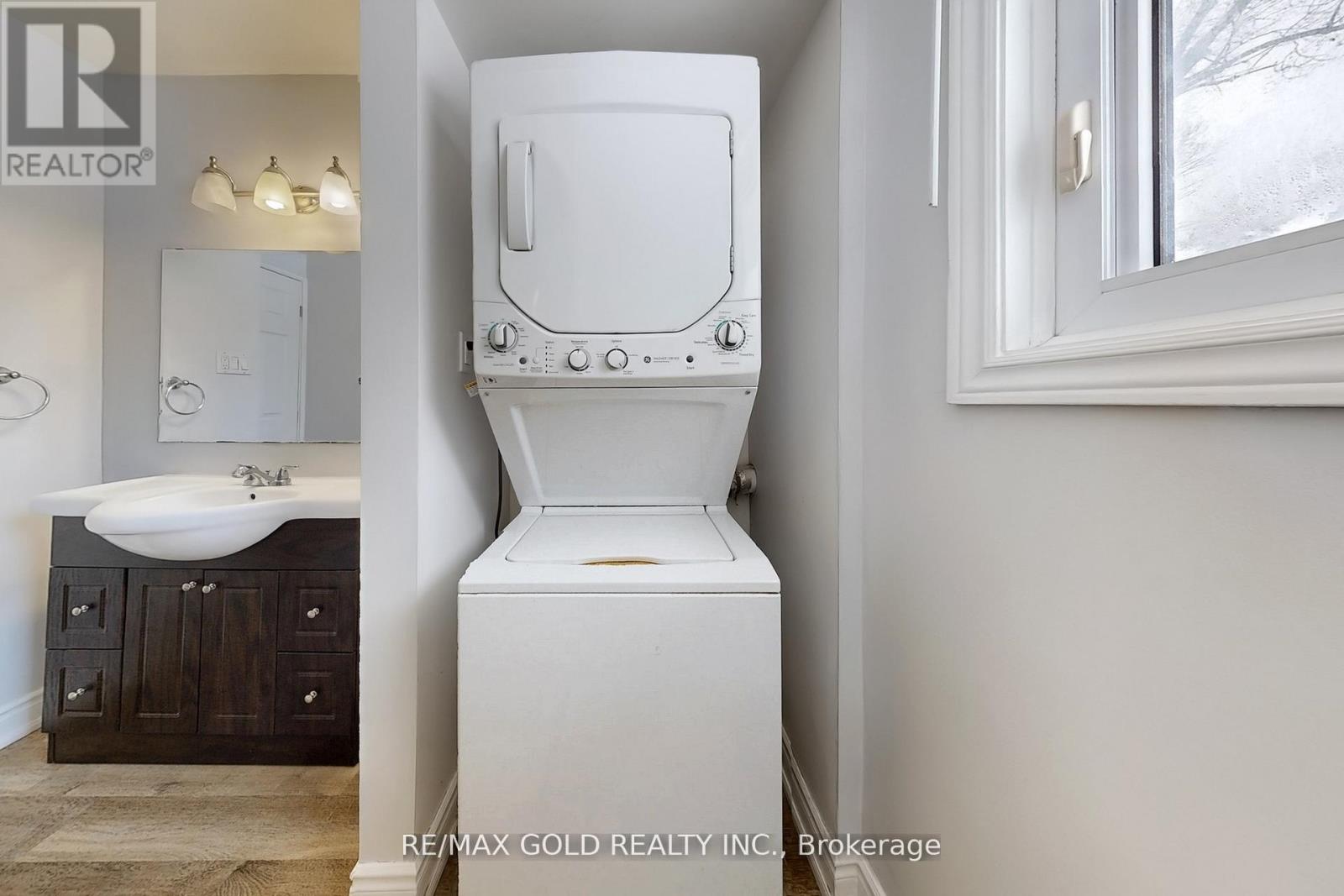 Main - 205 Cherry Court Property Photo 23