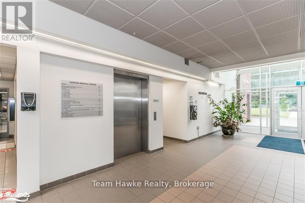 204 - 240 Penetanguishene Road Property Photo 10