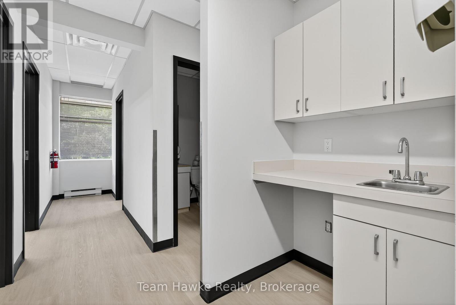 204 - 240 Penetanguishene Road Property Photo 20