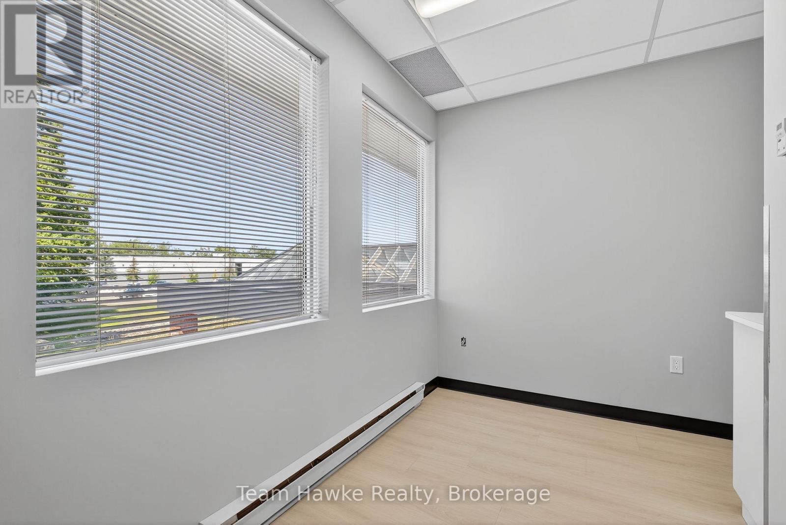 204 - 240 Penetanguishene Road Property Photo 29