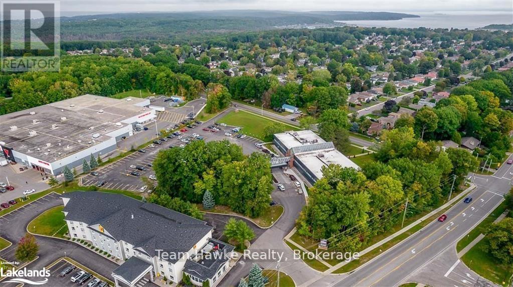 204 - 240 Penetanguishene Road Property Photo 42