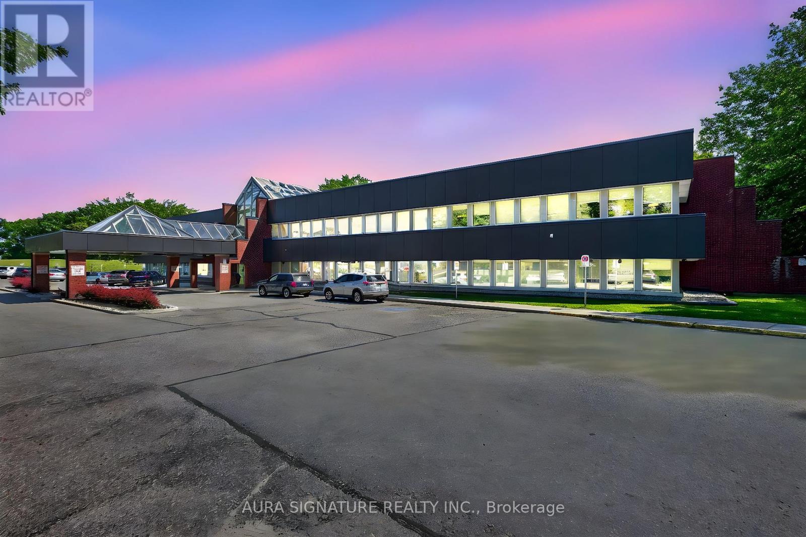 206 - 240 PENETANGUISHENE ROAD Property Photo 1