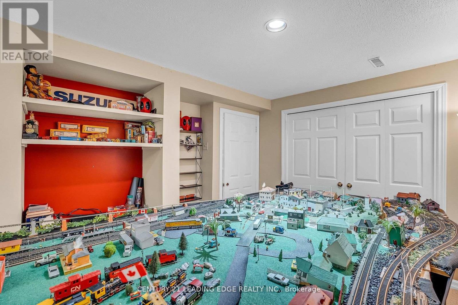 21 Brushwood Crescent Property Photo 38