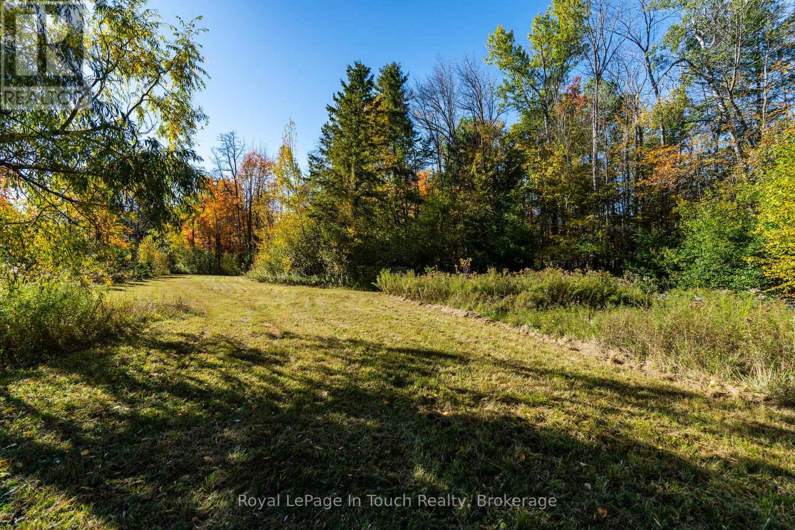 250 Peek -a- Boo Trail Property Photo 7