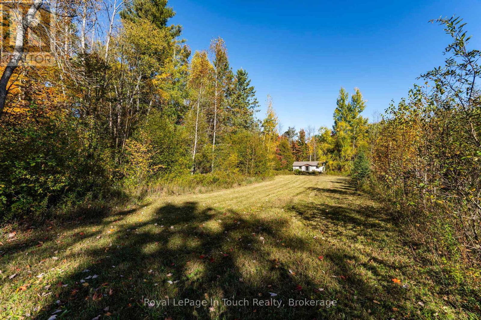 250 Peek -a- Boo Trail Property Photo 13