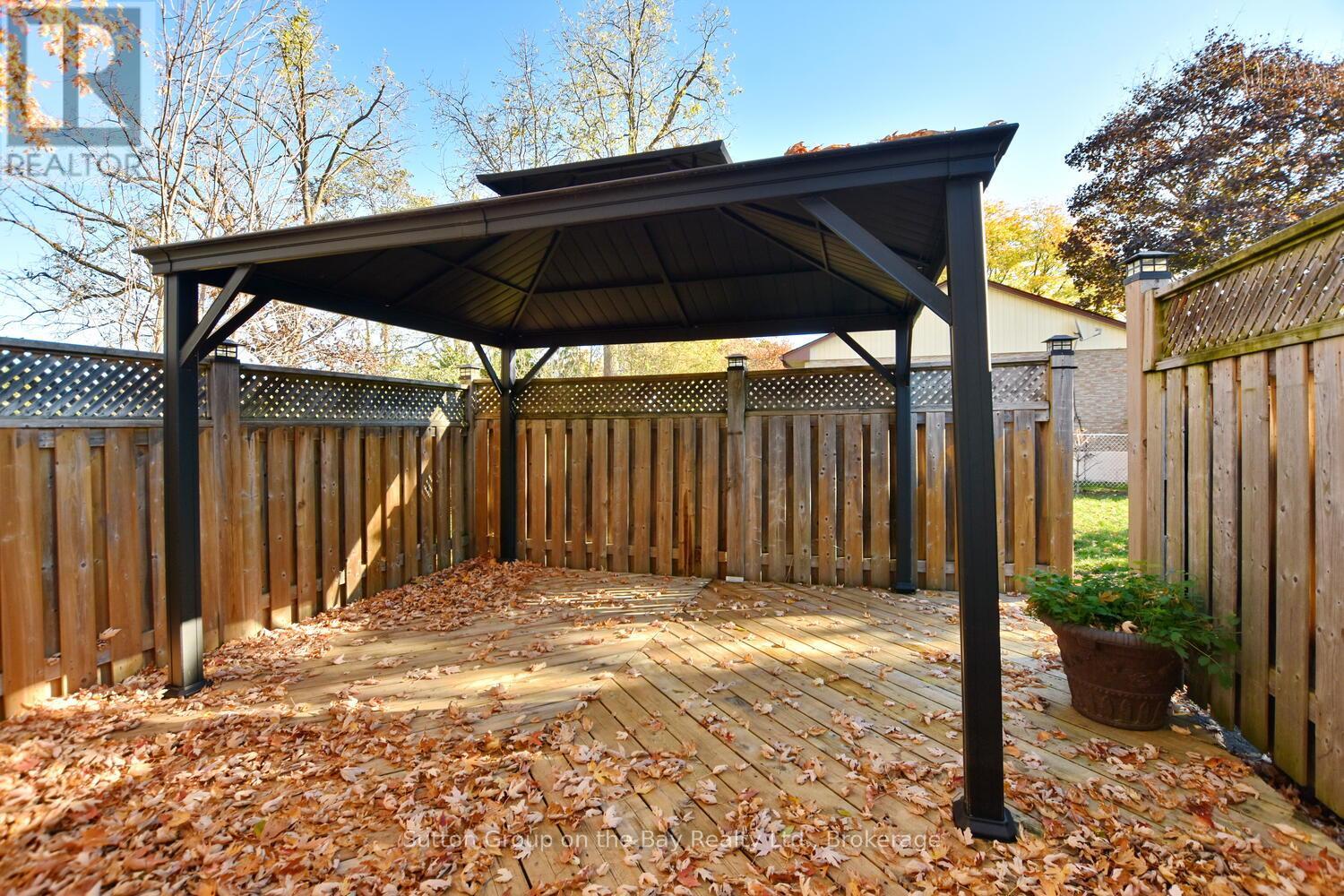5 Brock Crescent Property Photo 24