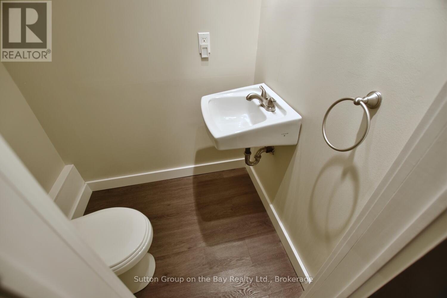 5 Brock Crescent Property Photo 41