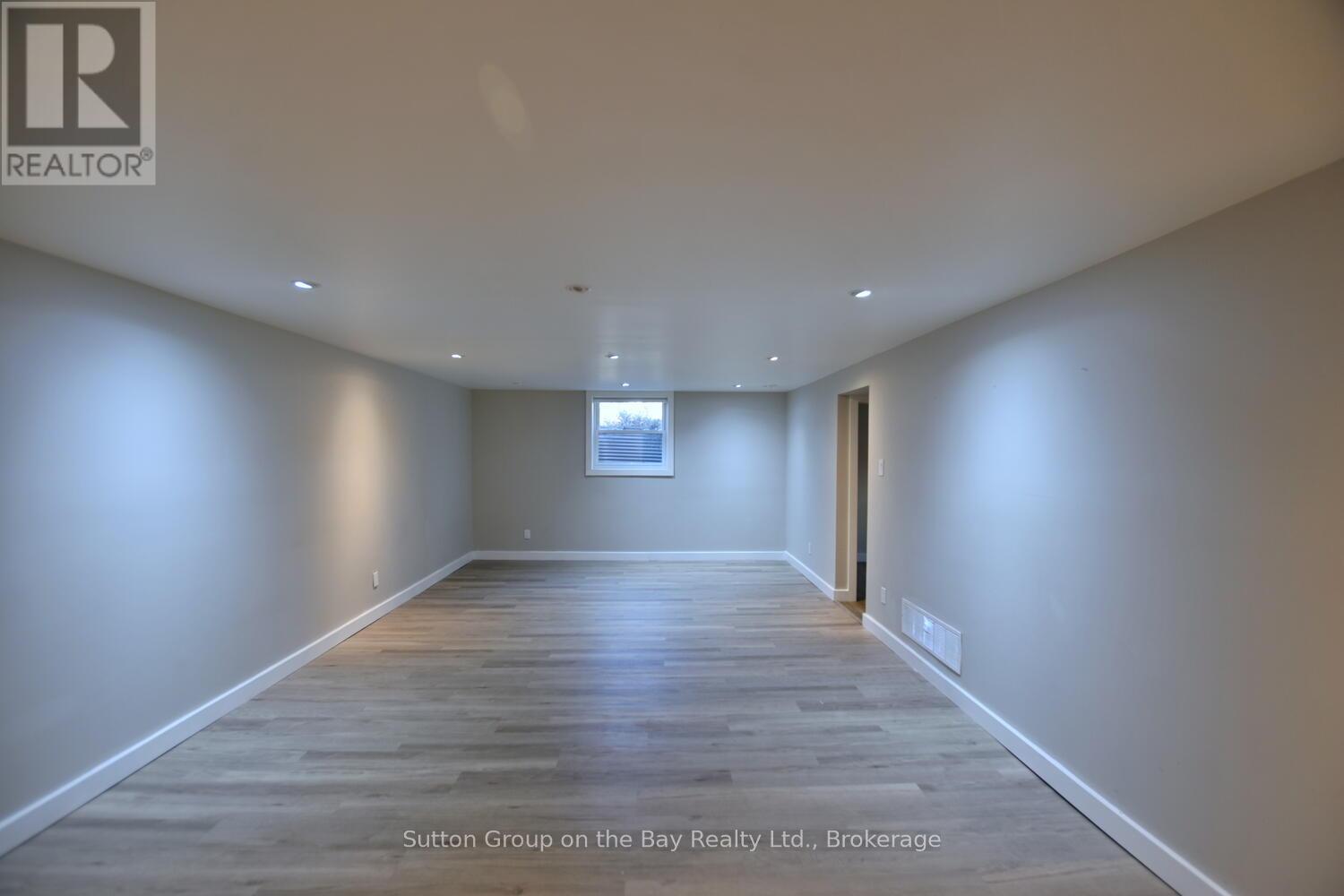 5 Brock Crescent Property Photo 44