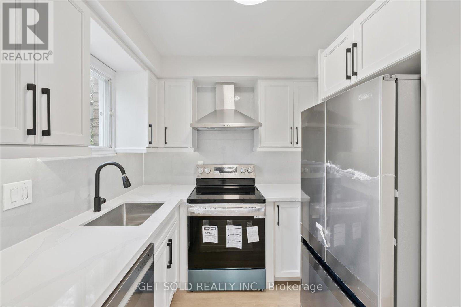 232 Kozlov Street Property Photo 10