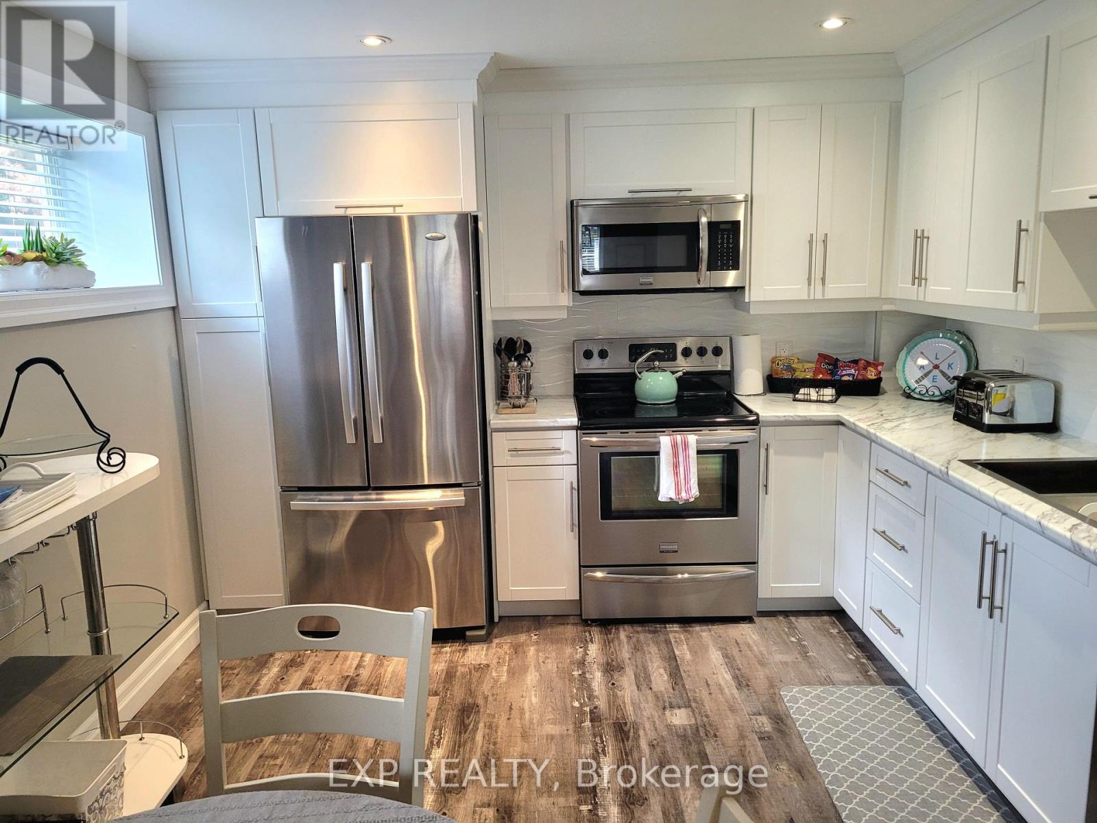 50 Trott Boulevard Property Photo 8