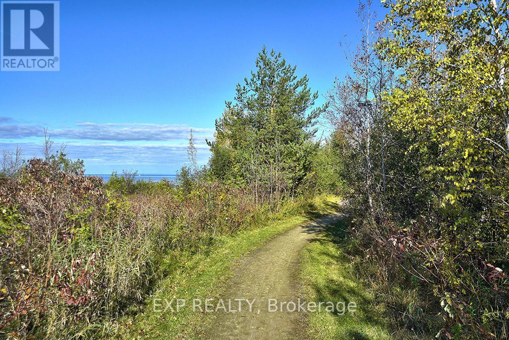 50 Trott Boulevard Property Photo 14