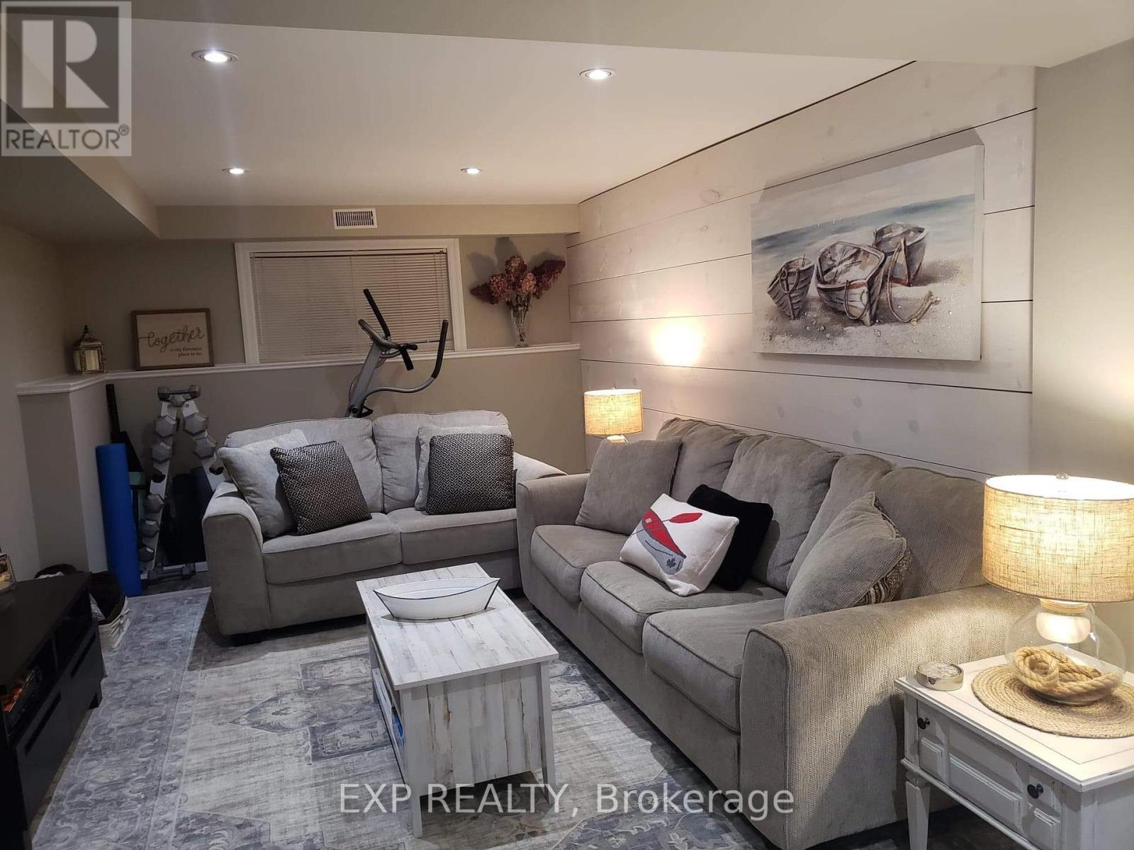 50 Trott Boulevard Property Photo 19