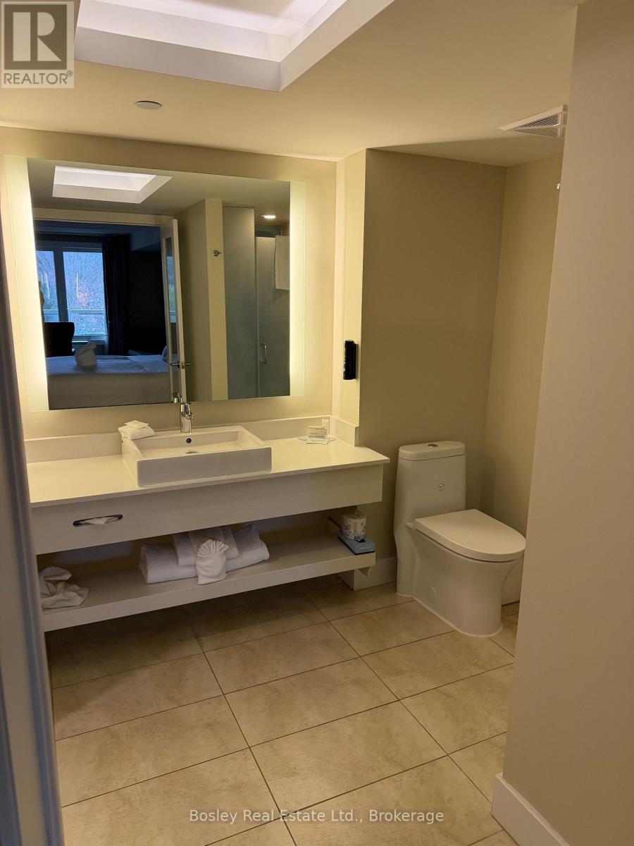 4119 - 9 Harbour Street E Property Photo 11