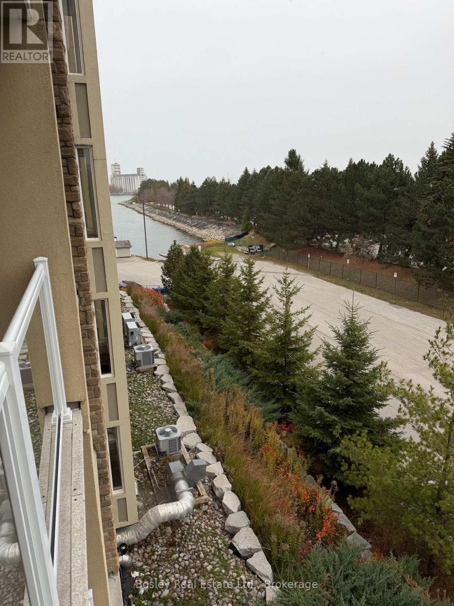 4119 - 9 Harbour Street E Property Photo 12